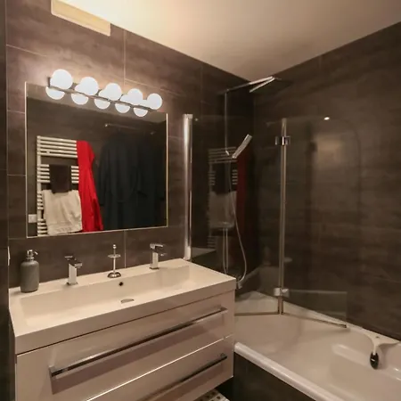 Large Flat With Terraces Apartment